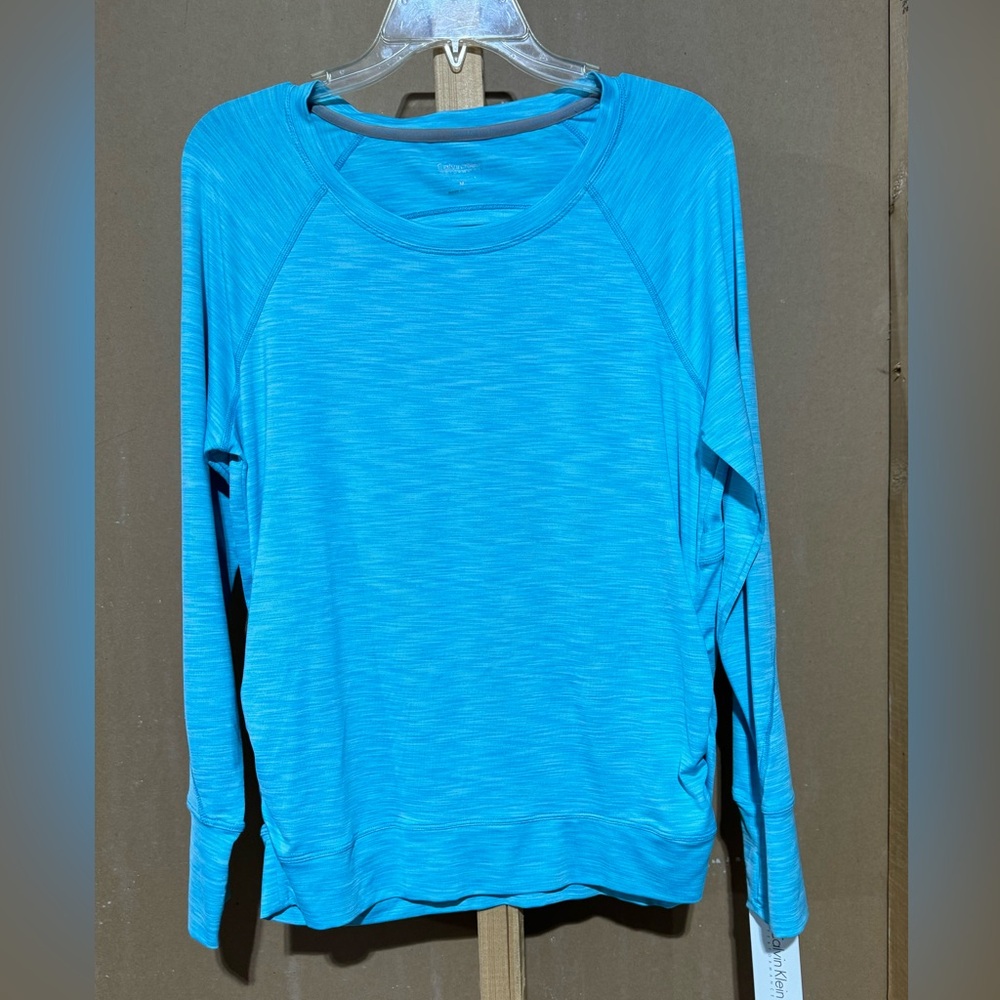 NWT CALVIN KLEIN PERFORMANCE LONG SLEEVE TOP MEDIUM